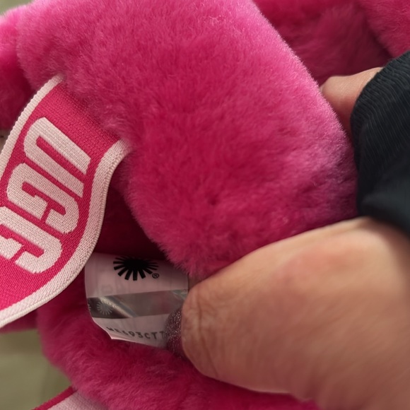 NEW without tags UGG O SLIPPER SHEEPSKIN FURRY SANDALS hot pink size 6 - Picture 4 of 6